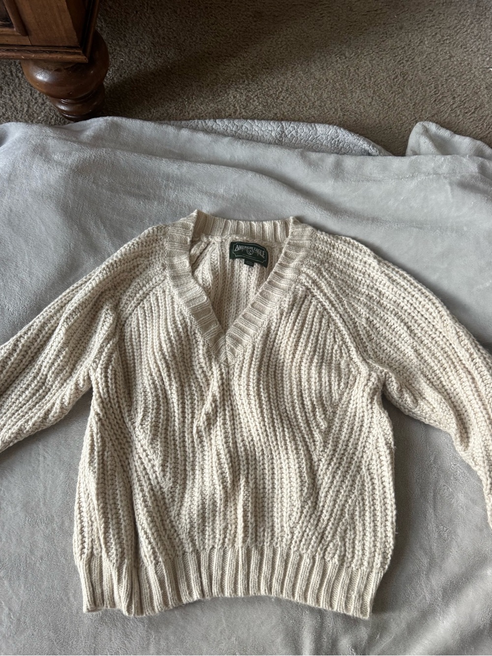 American Eagle Cream Cable-Knit V-Neck Sweater - Women's